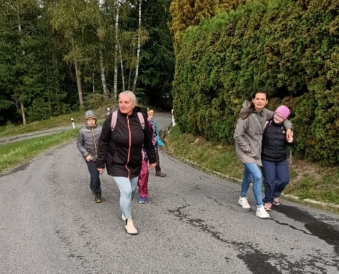 Třetí den jsme prožili na procházce po Bečvách a v solné jeskyni